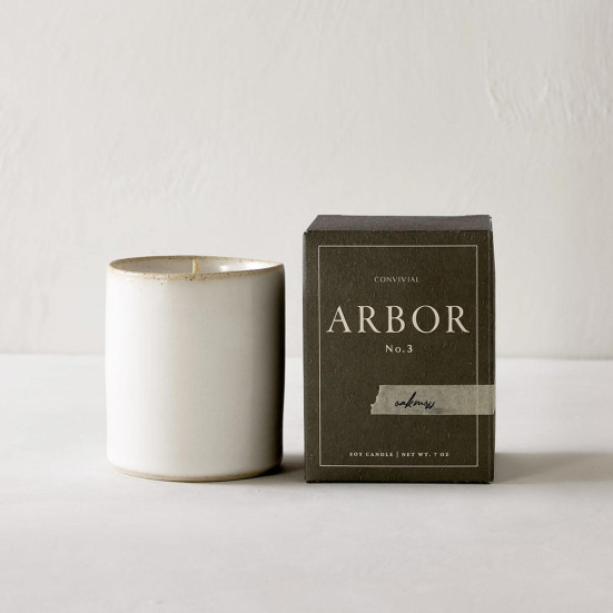 Convivial Oakmoss Candle Featured